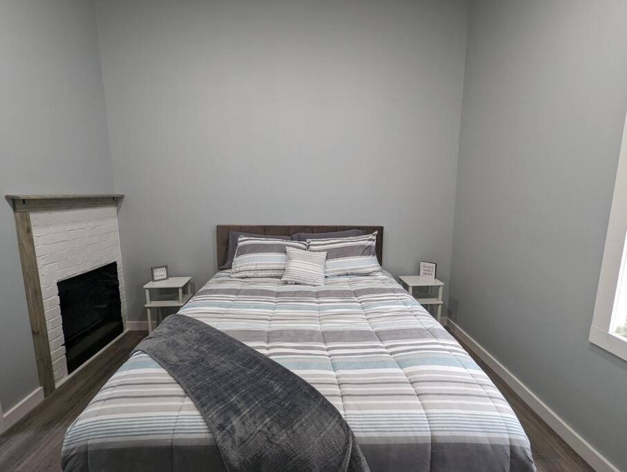 Summerlee Suite - Beautiful Remodeled Farmhouse Oak Hill Экстерьер фото